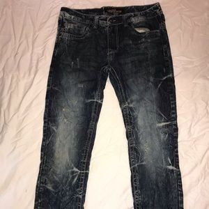 Men’s jeans great quality , like new.
